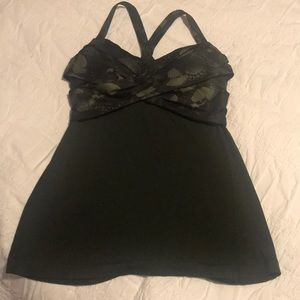 lululemon athletica Tops - EUC Lululemon Wrap It Up Tank - Sz 8 lululemon athletica Tops - EUC Lululemon Wrap It Up Tank - Sz 8
